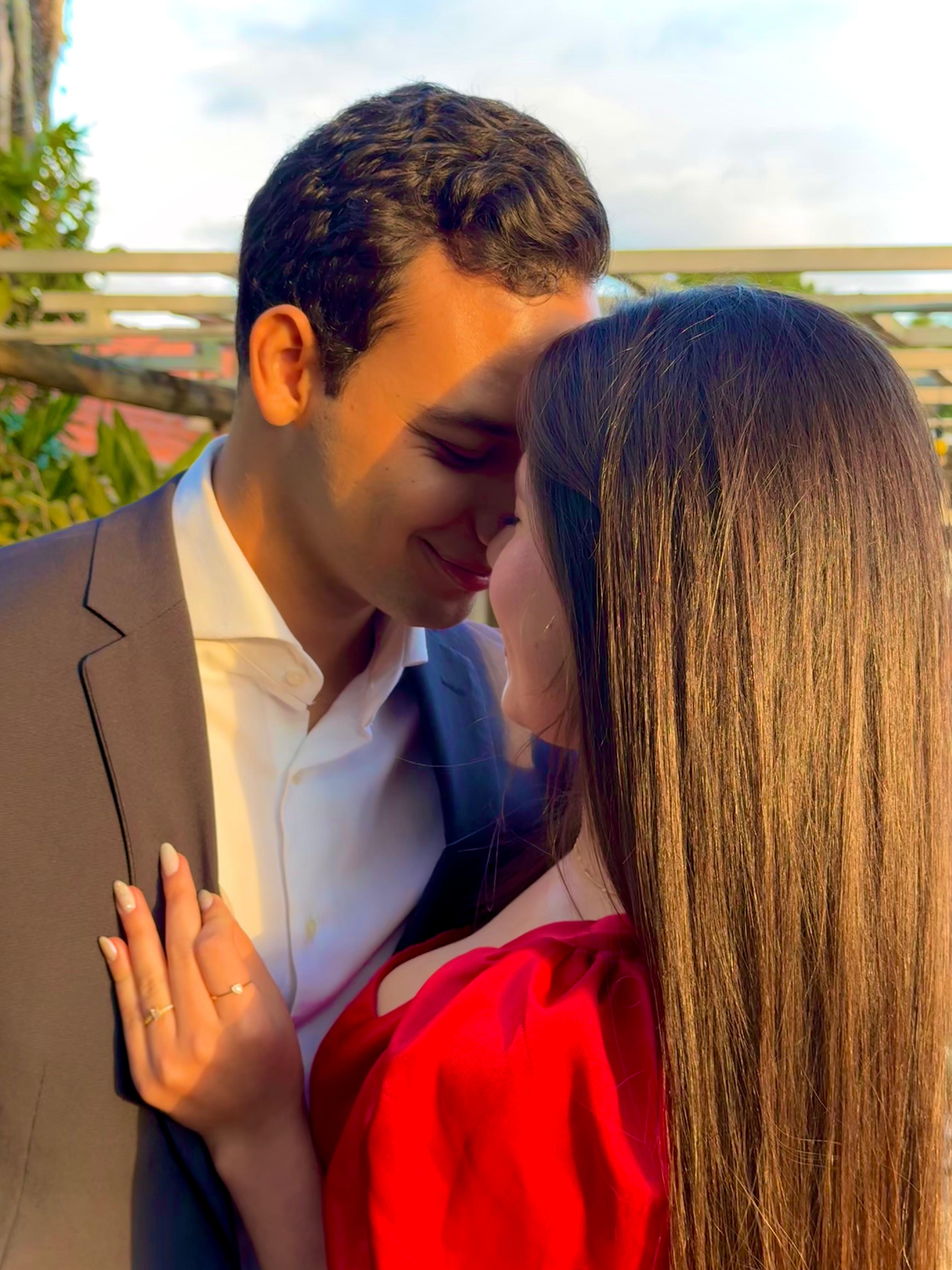 Um encontro de Angélica e Vinicius ao pôr do sol